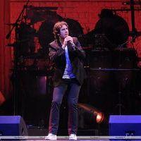 Josh Groban performs during the 'Straight To You Tour 2011' | Picture 111115